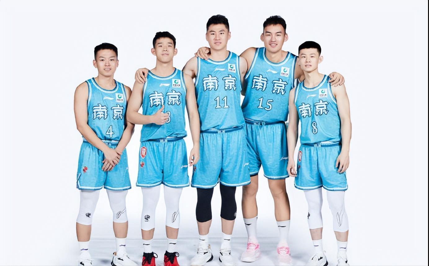 刚打进季后赛就重建？CBA青年军分崩离析，多名主力离队